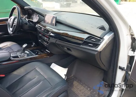 2018 BMW X5 xDrive35I z USA, uszkodzony, nr VIN 5UXKR0C52JL076310